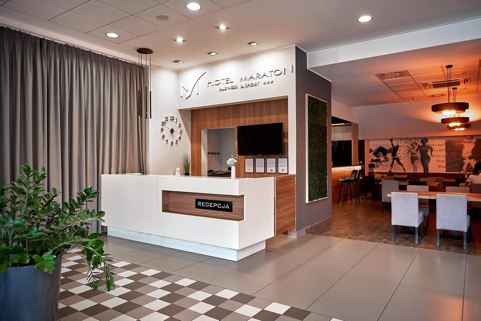 Restaurant/places to eat, Lobby or reception