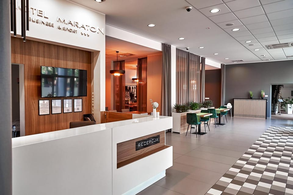 Restaurant/places to eat, Lobby or reception