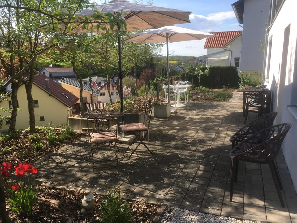 Garden, View (from property/room), Balcony/Terrace
