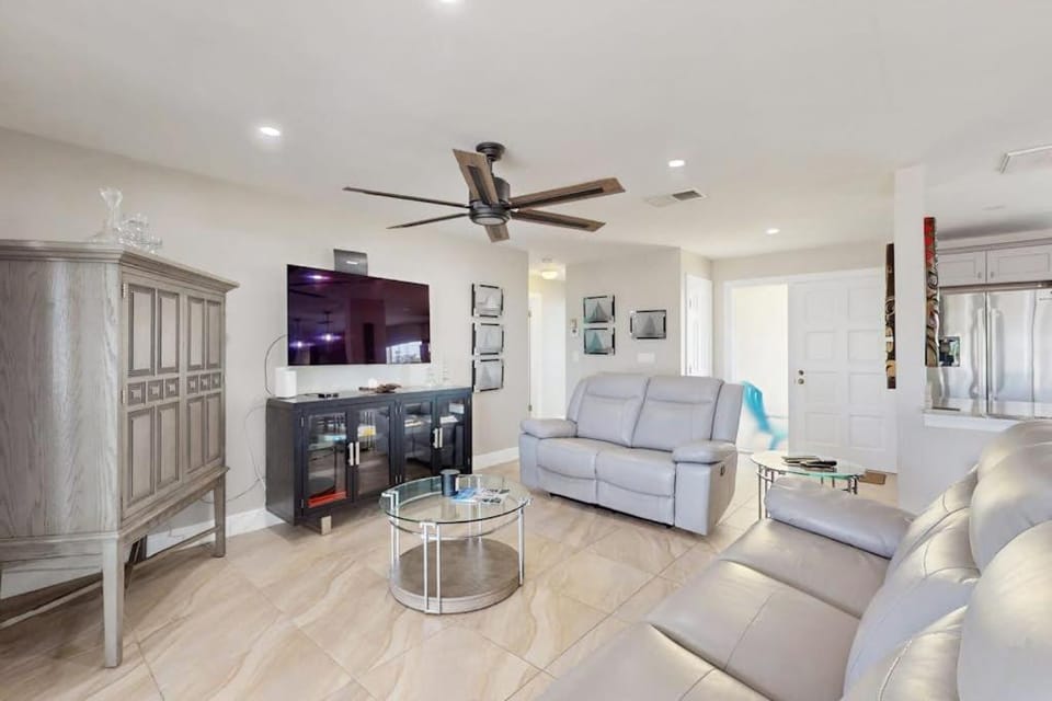 Palm Hideaway House in Cape Coral