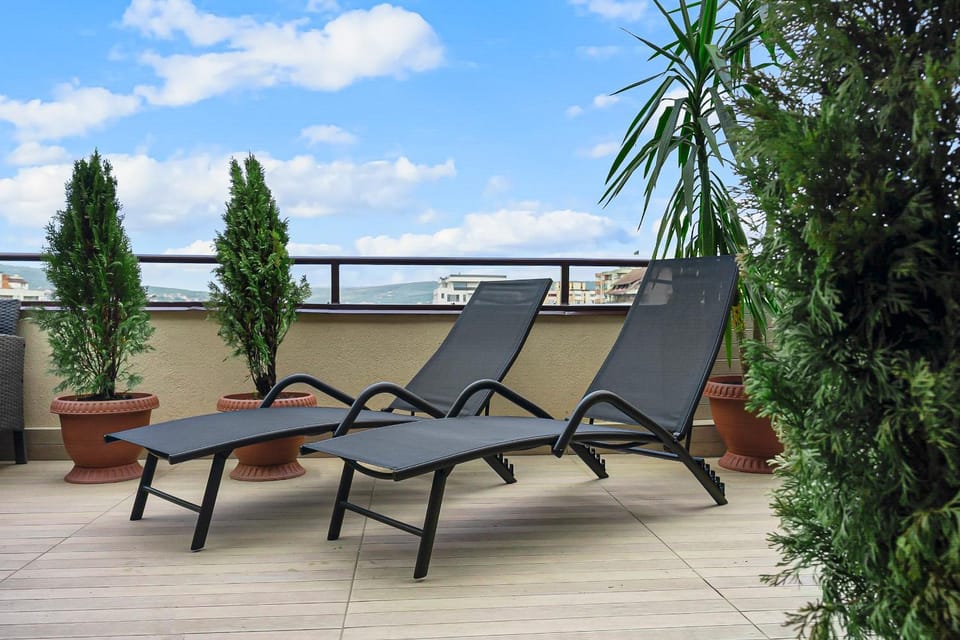 Patio, Day, View (from property/room), Balcony/Terrace, Balcony/Terrace, Spa and wellness centre/facilities, sunbed
