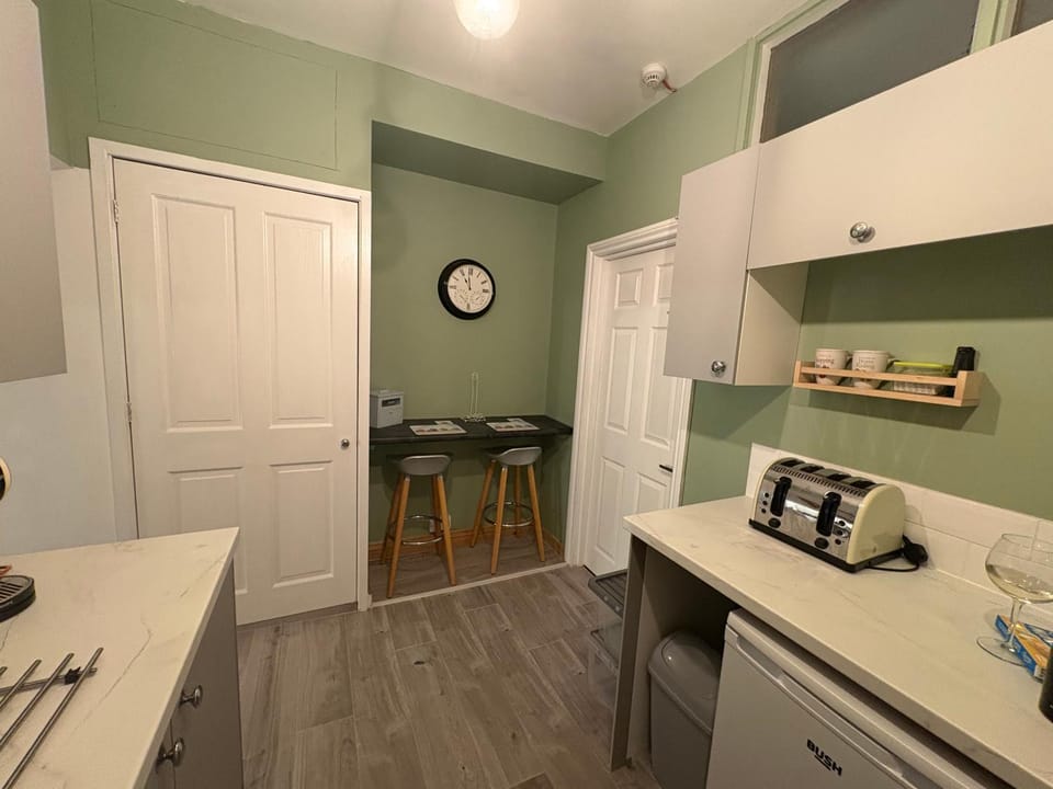 Seaton, Devon, two bed apartment, just off the sea front. Apartment in Seaton