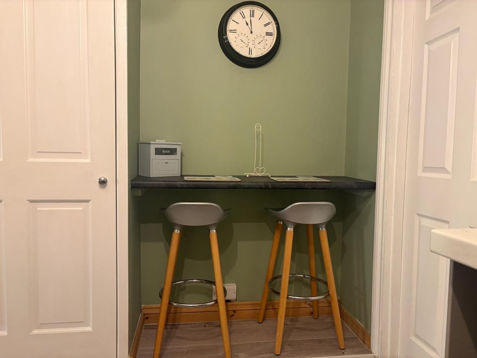 Seaton, Devon, two bed apartment, just off the sea front. Apartment in Seaton