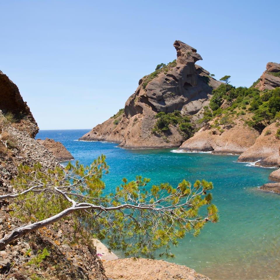 Nearby landmark, Day, Natural landscape, Beach