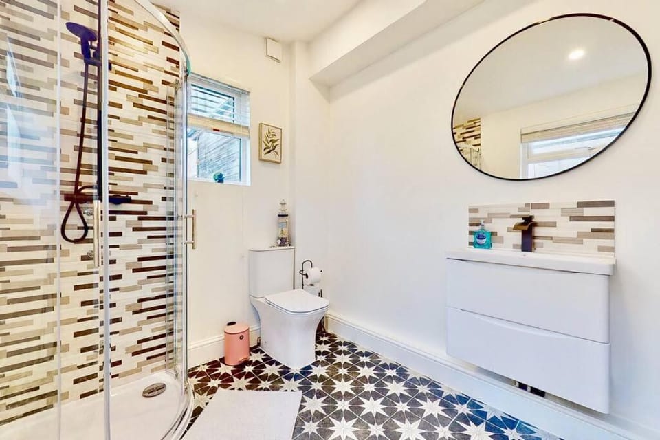 Charming Victorian Terrace House Quick Walk to Station House in Dartford