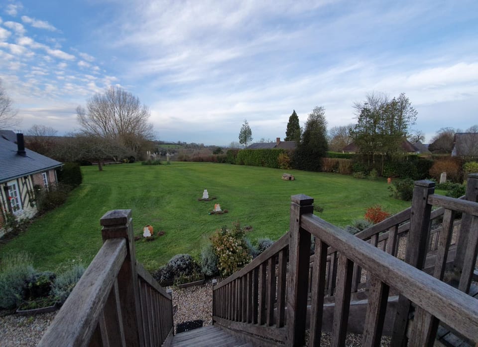 B&B - Le Clos aux Masques Bed and Breakfast in Normandy