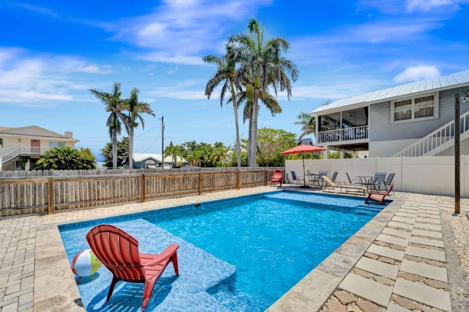 Bungalow W House in Bradenton Beach