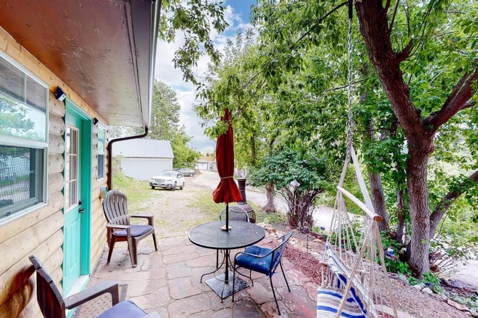 Mountain View Escape House in Lead