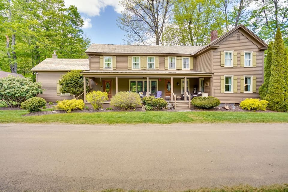 Mountain Biking Hub: 5 Mi to Berkshire East! House in Berkshires