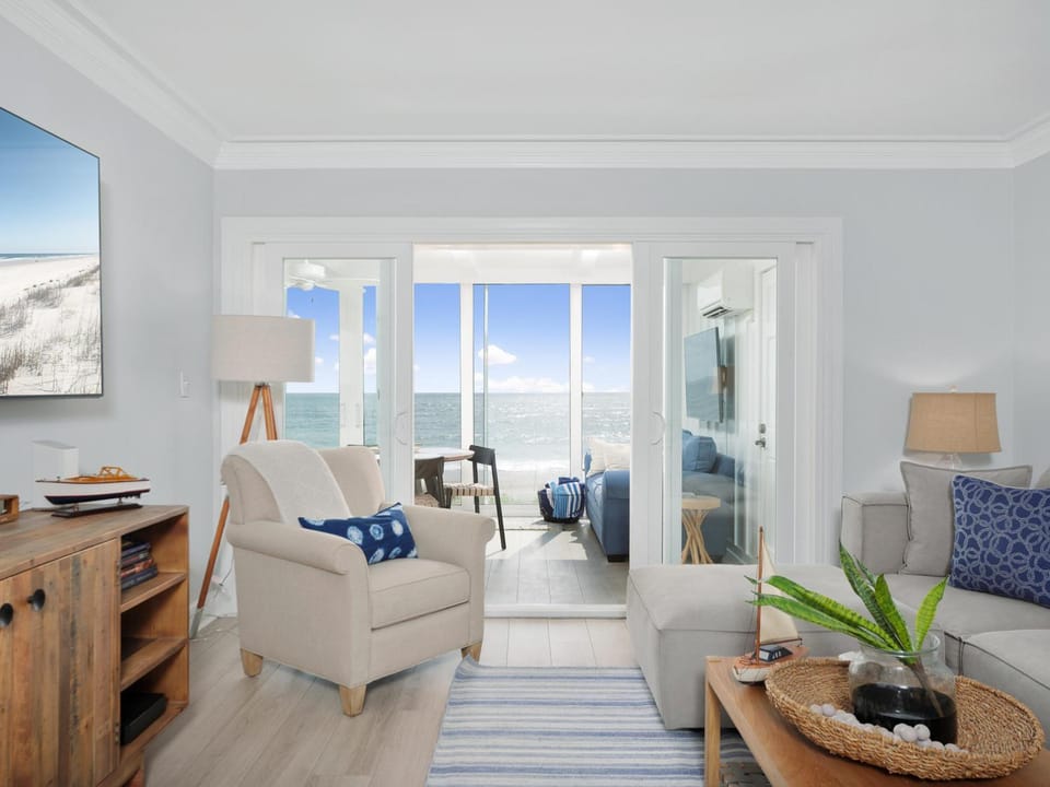 Balcony/Terrace, Living room, Seating area, Sea view, furniture