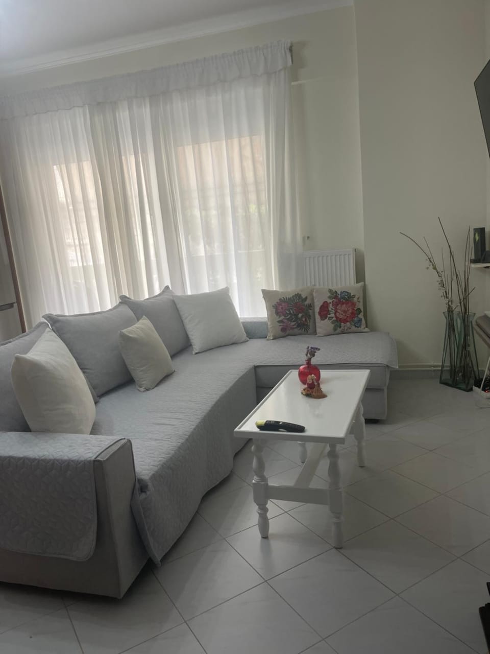 TV and multimedia, Living room, air conditioner