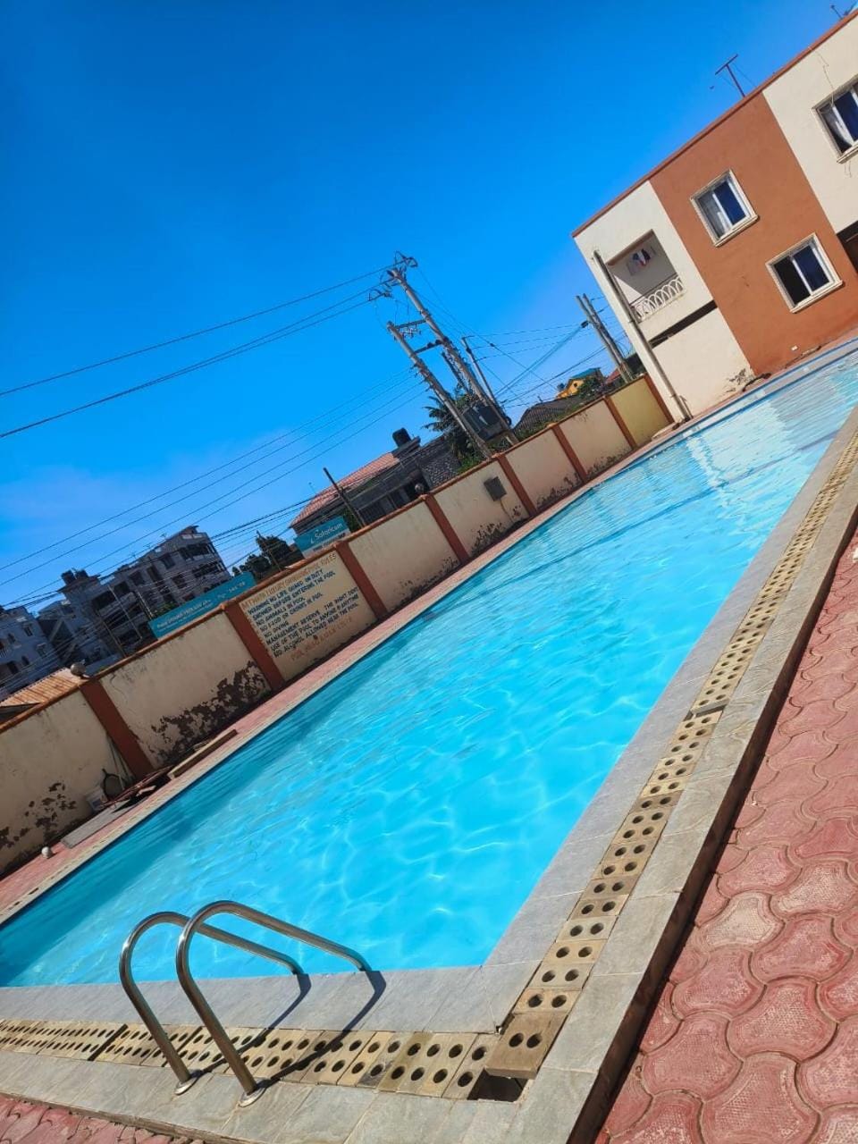 Swimming pool