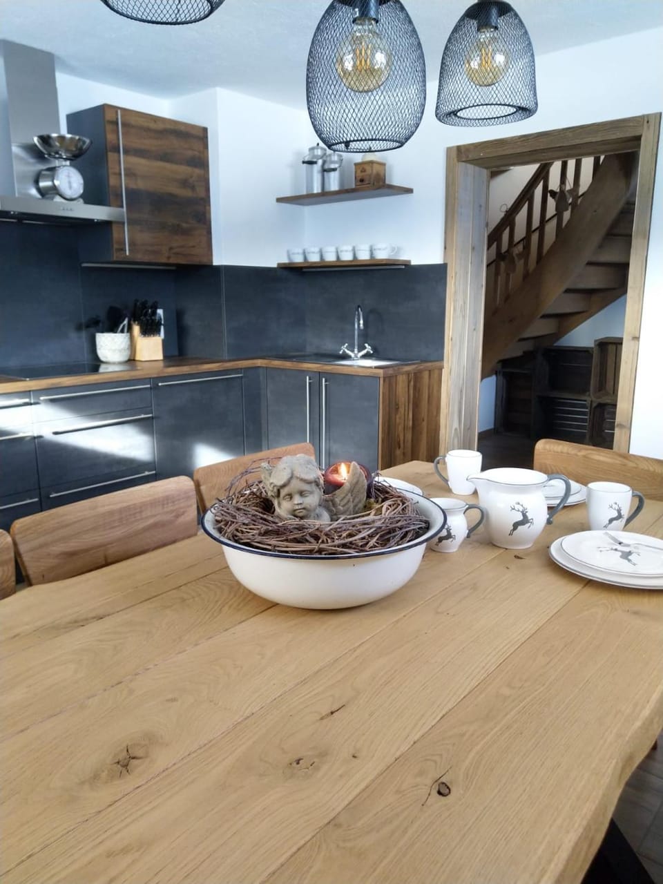 Food and drinks, Dining area