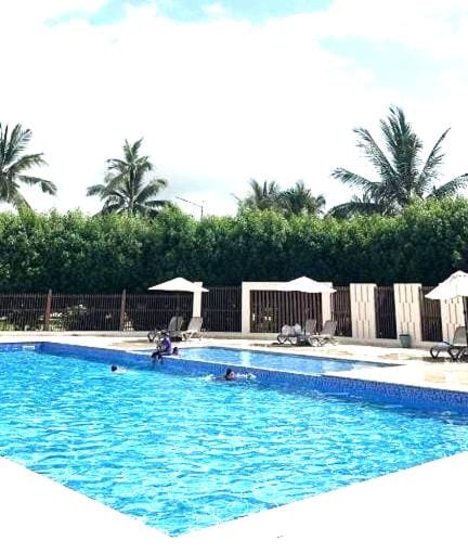 Pool view, Swimming pool