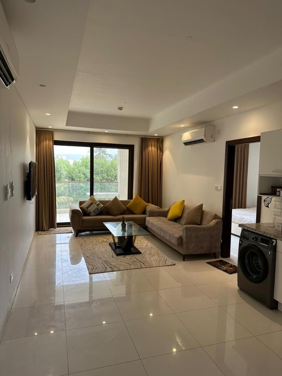 Living room, Seating area