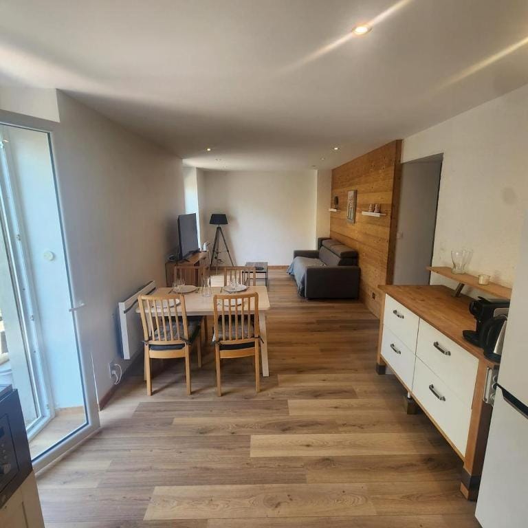 Le Nid' Oisans Apartment in Oz