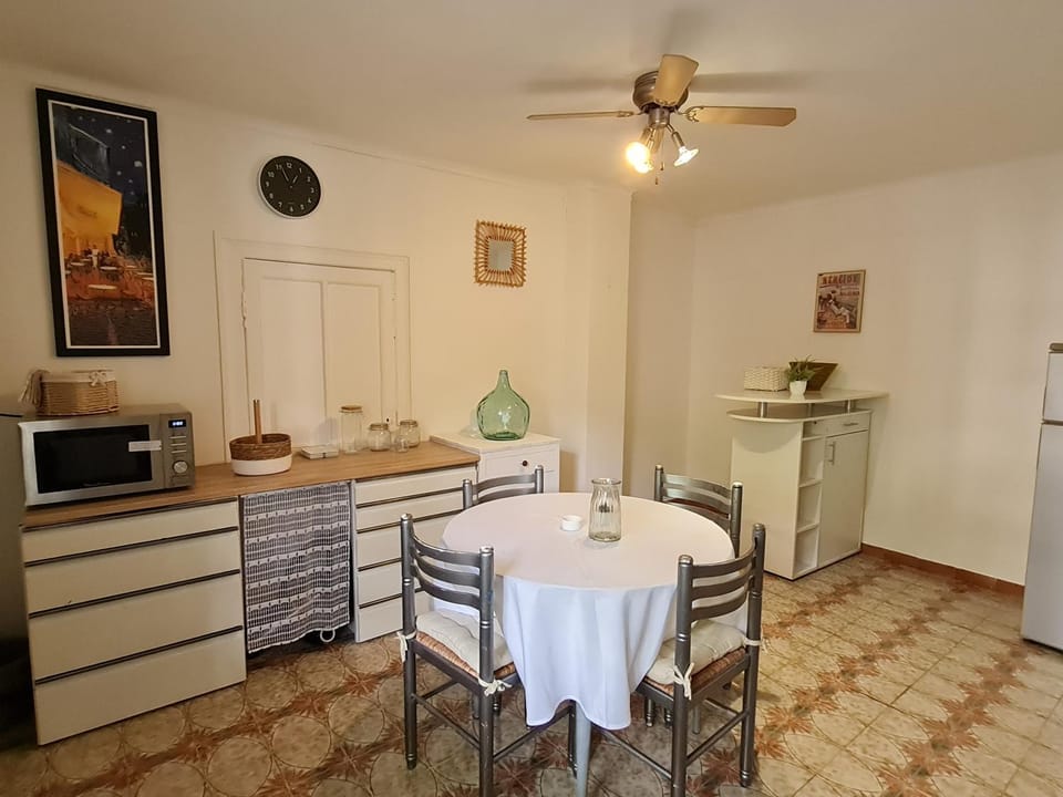 Appt 2 pièces à 15 mn du Salagou Apartment in Occitanie
