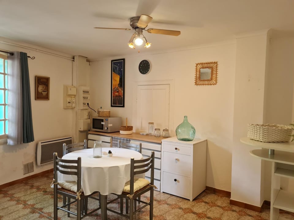 Appt 2 pièces à 15 mn du Salagou Apartment in Occitanie