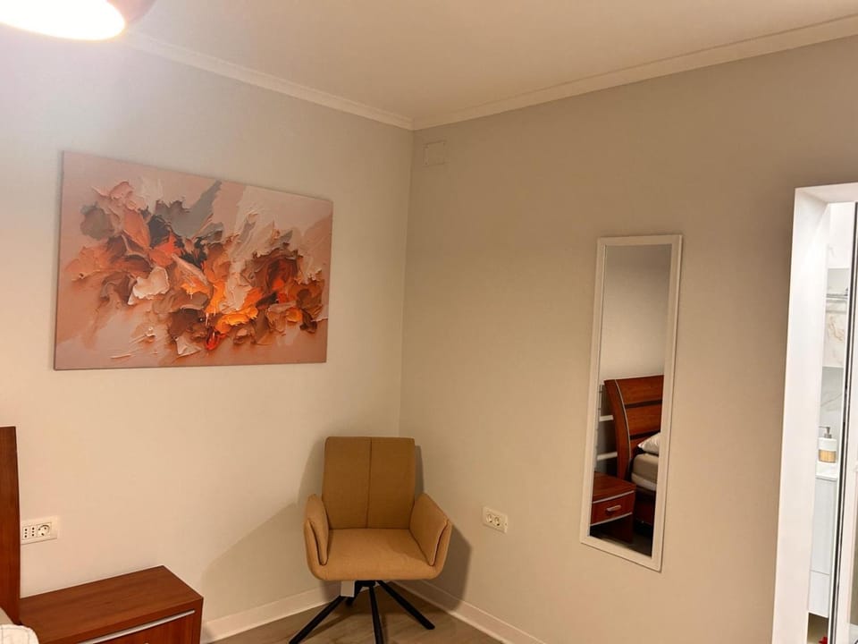 Living room, Decorative detail, Seating area