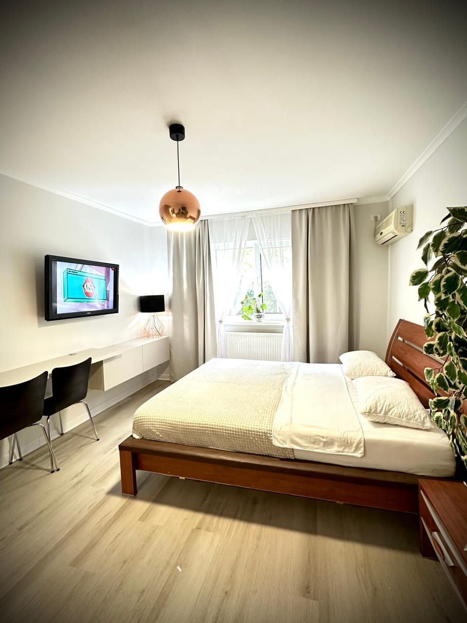 TV and multimedia, Photo of the whole room