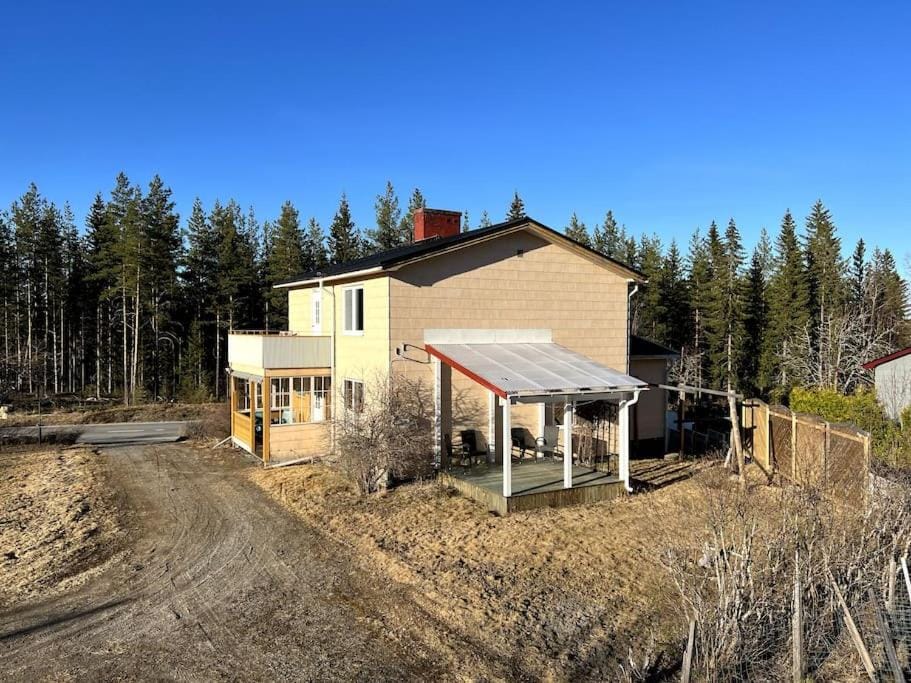 XL villa med nytt kök, nya Siemens vitvaror, fiber internet, nytt värmesystem Villa in Sweden