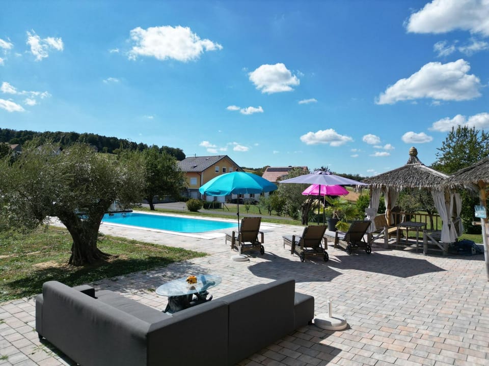 Swimming pool
