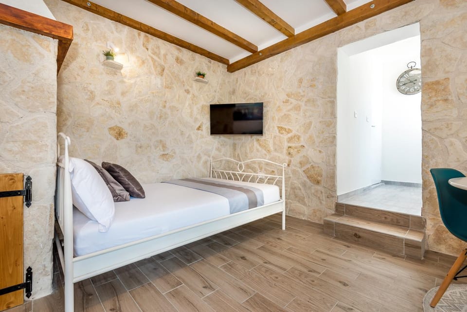 Taeto domus Apartment in Šibenik-Knin County, Croatia