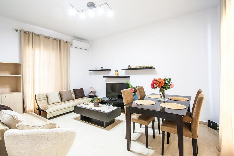 Living room, Dining area