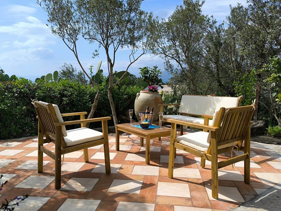 Splendida villa in riva al mare Villa in Sardinia