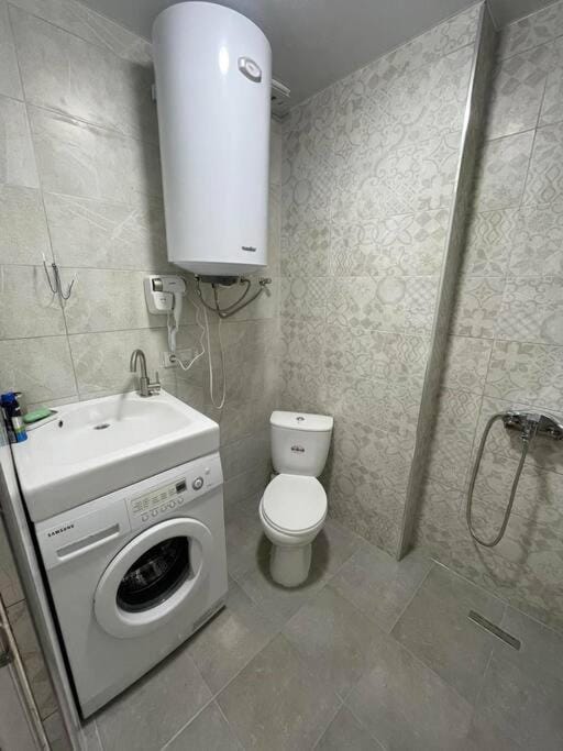Toilet, Bathroom
