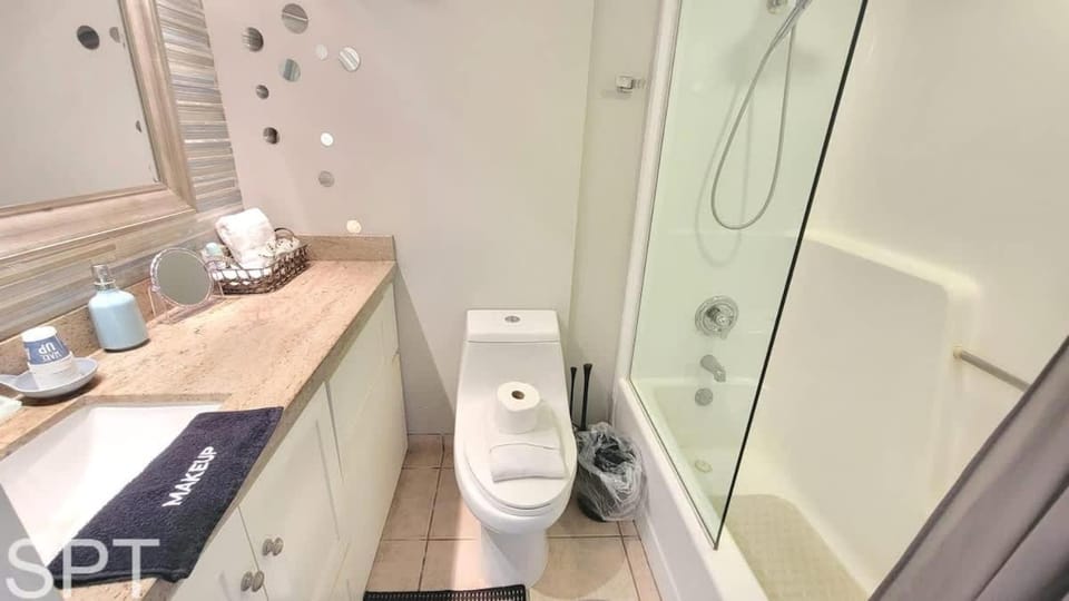 Bathroom, Bath