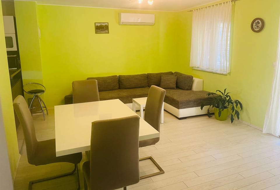 Marta Apartment in Pula