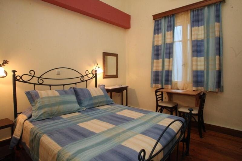 En Ermoupoli Apartment in Decentralized Administration of the Aegean