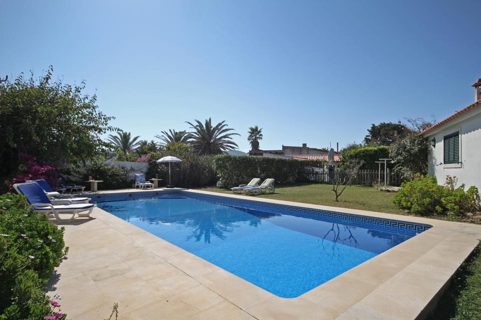 Quinta Beira-Mar Bed and Breakfast in Lisbon District