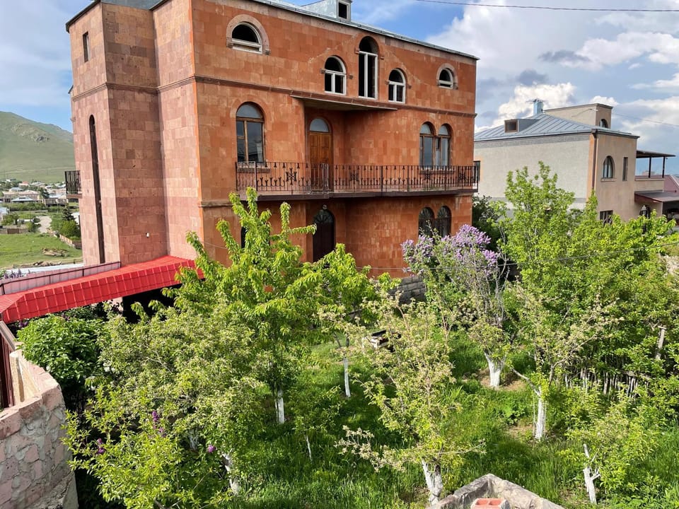 ElMar Guesthouse Bed and Breakfast in Armenia