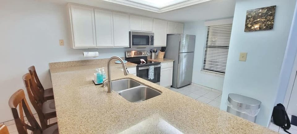 Kitchen or kitchenette, kitchen