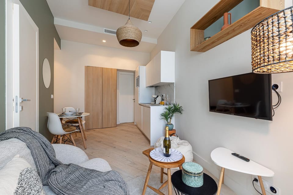 Communal lounge/ TV room, Living room