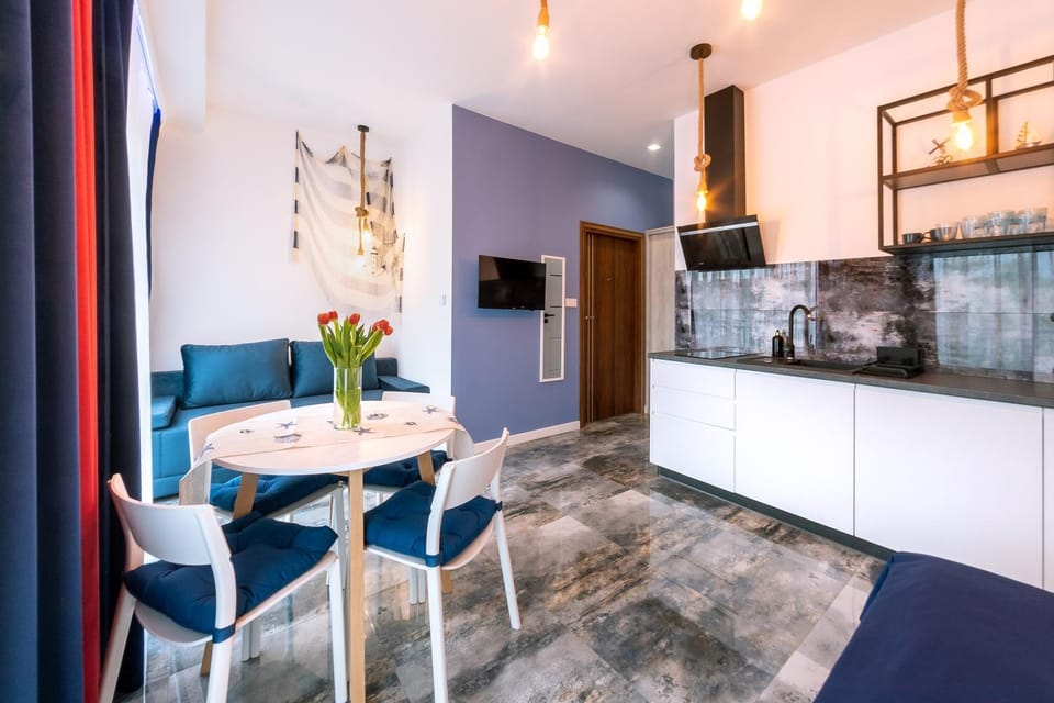 TV and multimedia, Kitchen or kitchenette, Living room, Seating area, stove