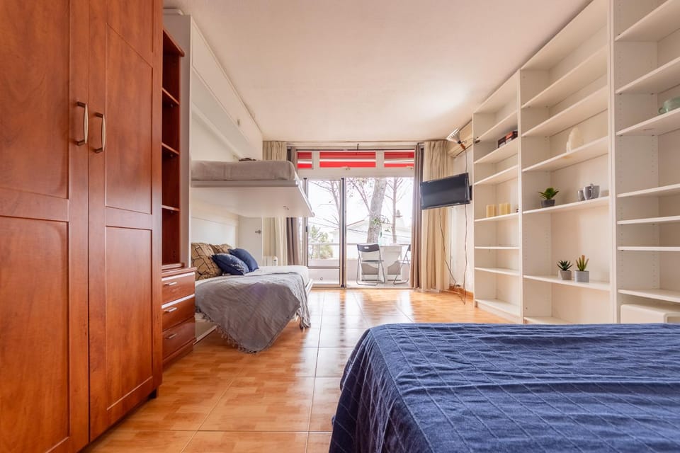 Bed, Photo of the whole room, Bedroom, wardrobe