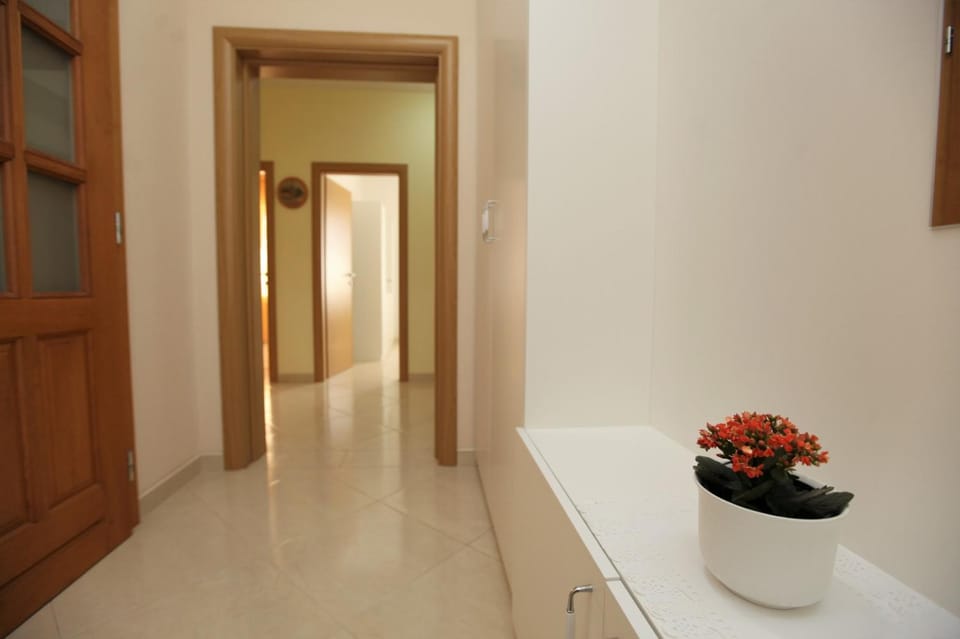 Apartment Sunbreeze Apartment in Trogir