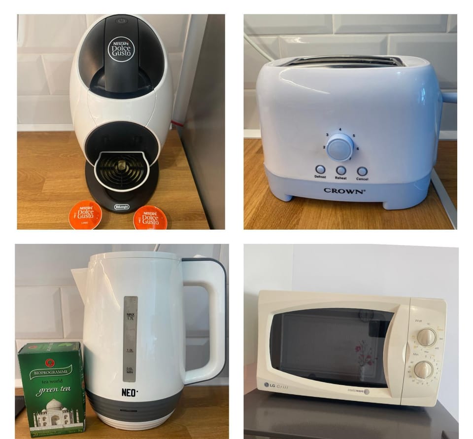 Coffee/tea facilities, minibar, toaster