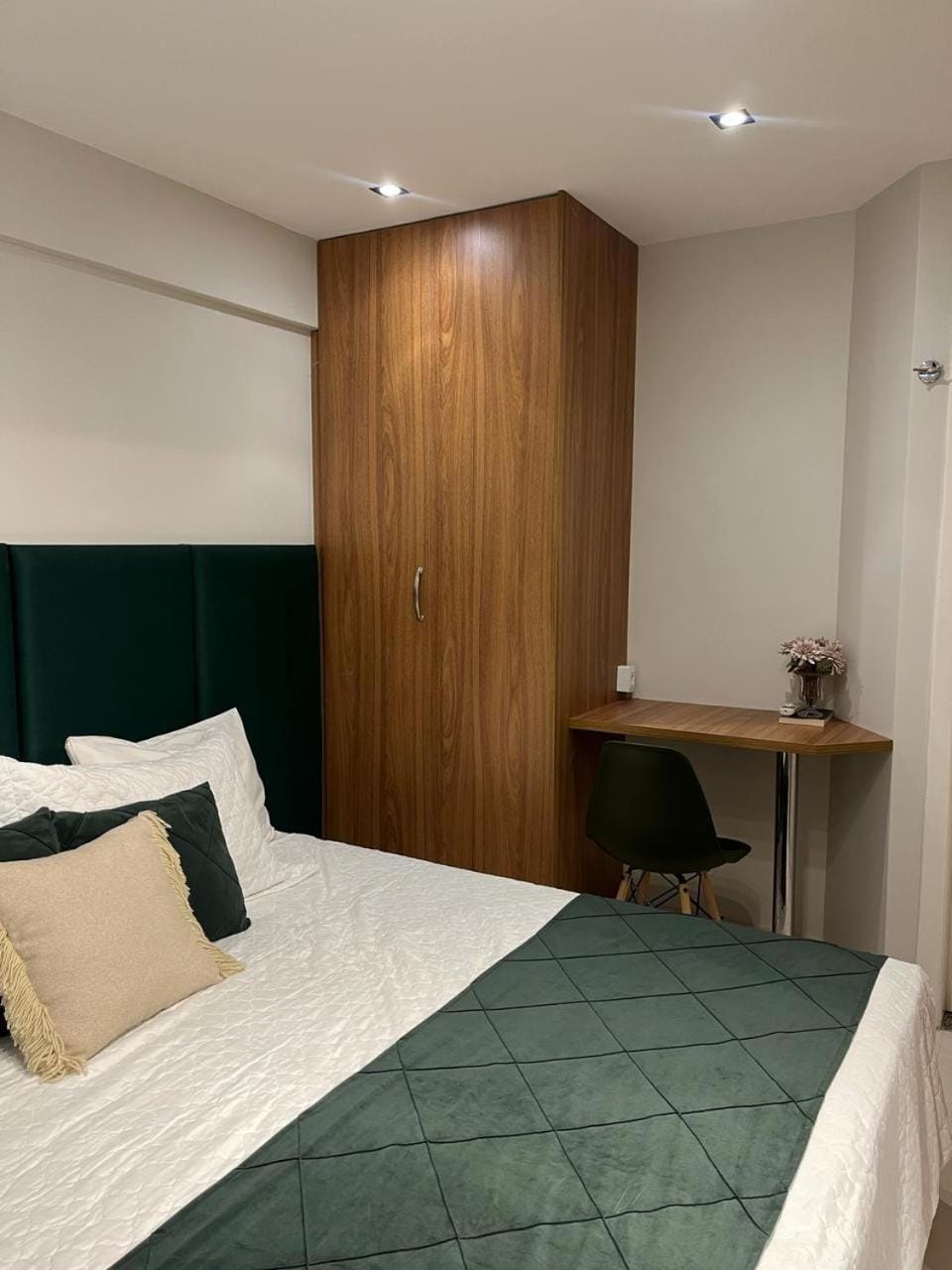 Bed, Bedroom, hair dresser, wardrobe