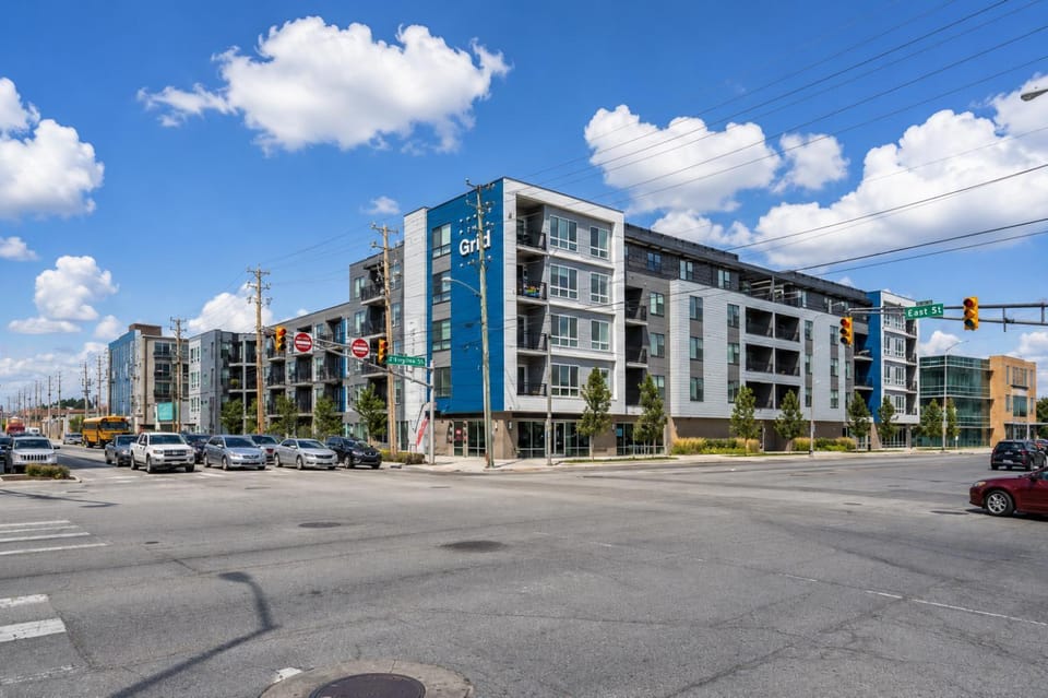 CozySuites at GRID Apartment in Indianapolis