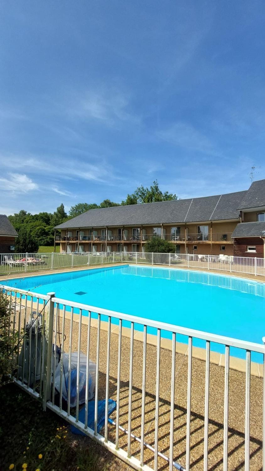 Pool view, Swimming pool