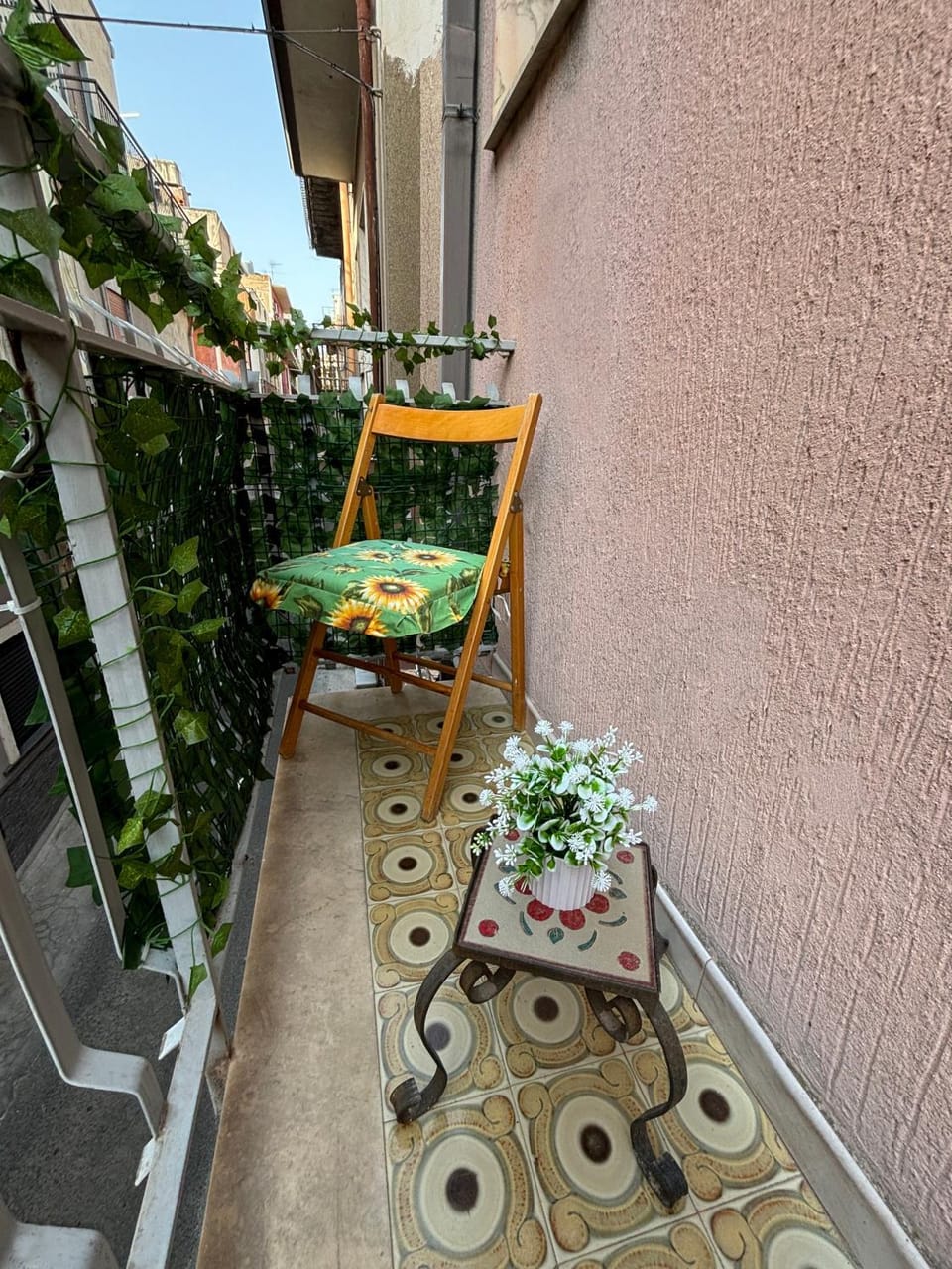 Property building, View (from property/room), Balcony/Terrace