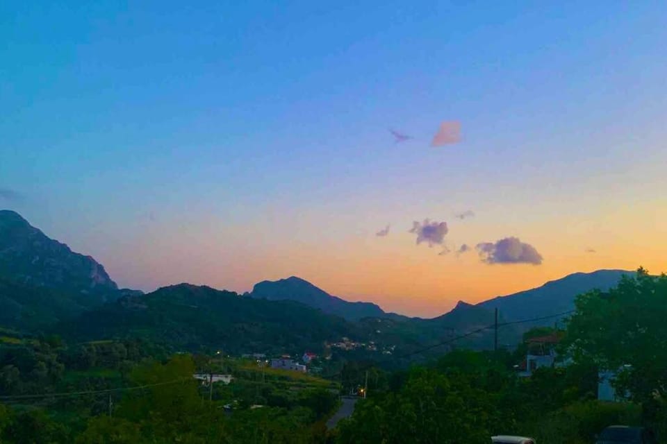 Natural landscape, Balcony/Terrace, Mountain view, Sunset