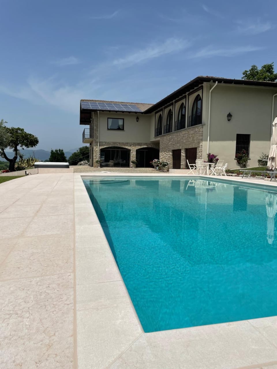 Property building, Swimming pool