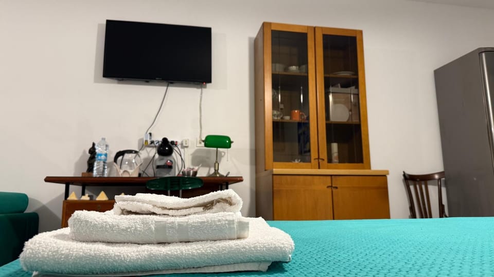 TV and multimedia, towels