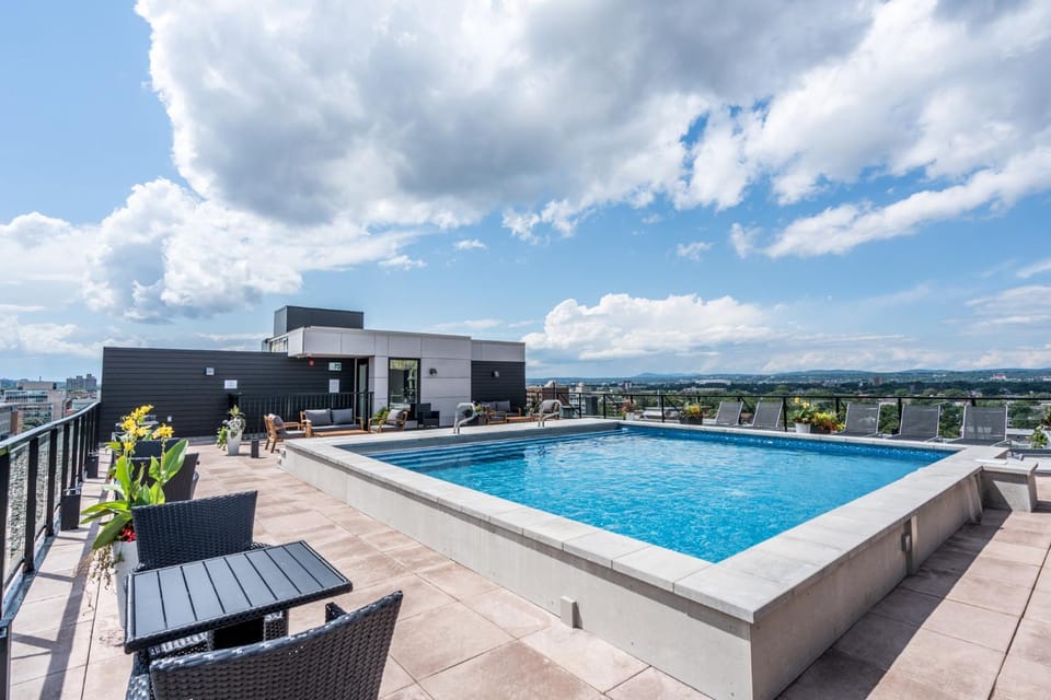 View (from property/room), Balcony/Terrace, Swimming pool, Swimming pool
