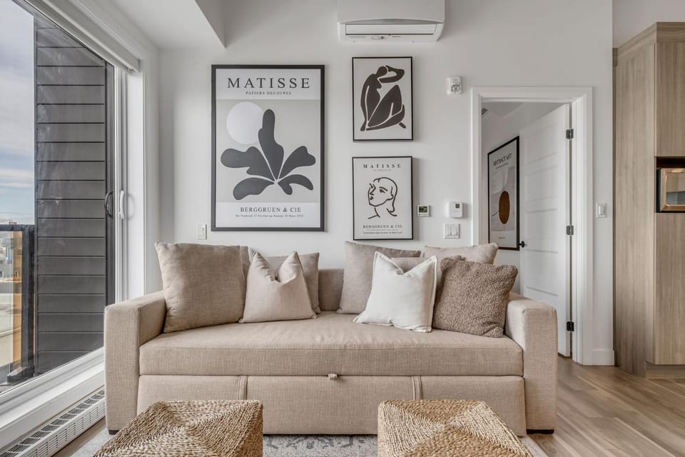 Living room, air conditioner